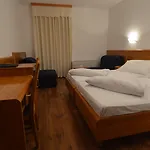 Letan Hotell